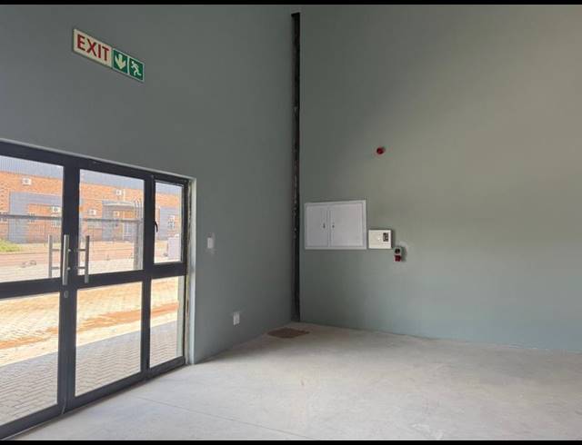 INDUSTRIAL PROPERTY TO RENT IN MAGNA VIA INDUSTRIAL